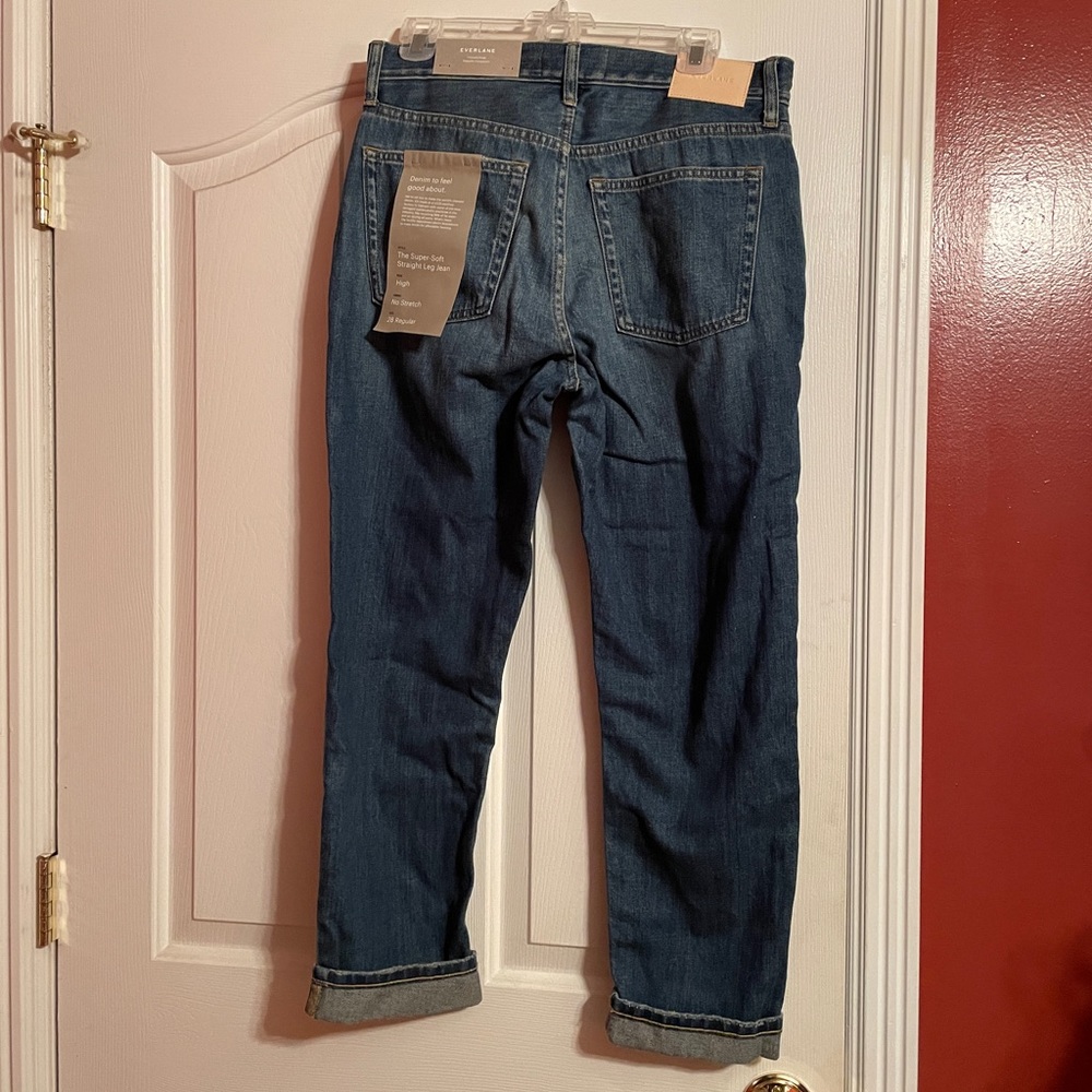 Everlane: The Supersoft Straight Leg Jean